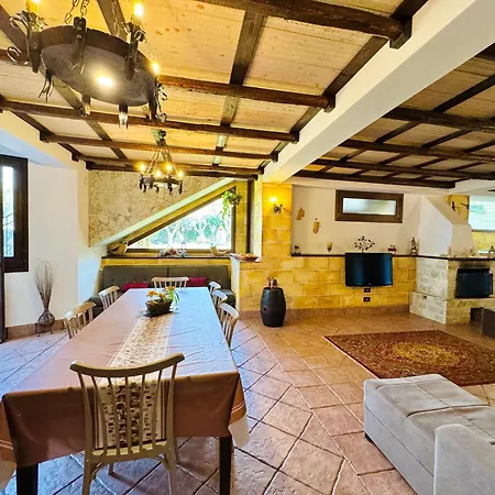 Bellavista Villa *
